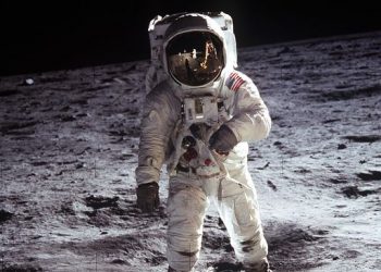 Ilustrasi Astronot.
