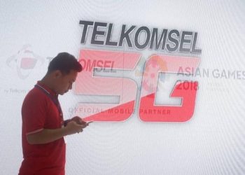 Kementerian Komunikasi dan Informatika (Kominfo) memberikan izin komersialisasi operasi 5G untuk Telkomsel
