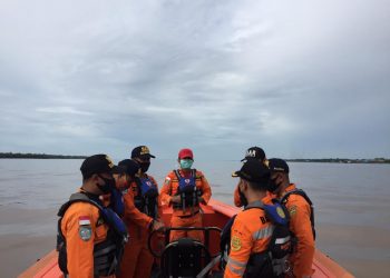 Petugas masih mencari korban yang belum ditemukan