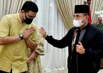 Bobby Nasution dan istri Kahiyang Ayu mendatangi Rumah Dinas Gubernur Sumatra Utara (Sumut) Edy Rahmayadi pada lebaran hari Idul Fitri.