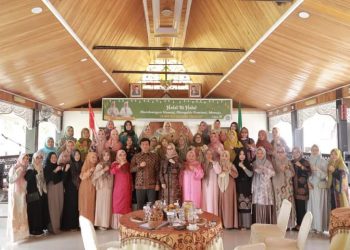 TP- PKK Batanghari Bersama Bupati Fadhil Arief