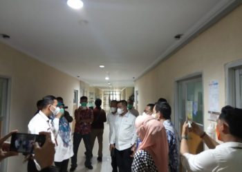 Rombongan Komisi IV DPRD Provinsi Jambi saat Sidak di RSUD Raden Mattaher Jambi(Poto Exps/G12)