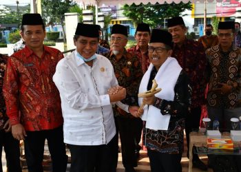 Ketua LAM Jambi HBA Bersama Kajati Jambi Sapta Subrata(Poto Supri G12)