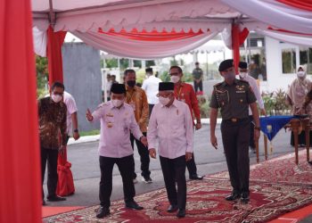 Gubernur Al Haris Saat Dampingi Wapres Maruf Amin(Poto Supri G12)