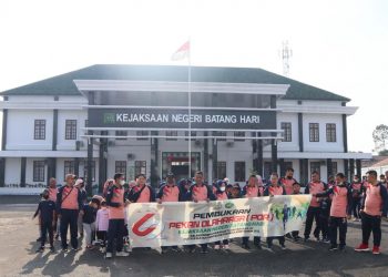 Kajari Batanghari Sugih Carvallo beserta jajaran(Poto Supri G12)
