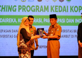 Wakil Gubernur Jambi saat acara lepas sambut mahasiswa(Poto ist)