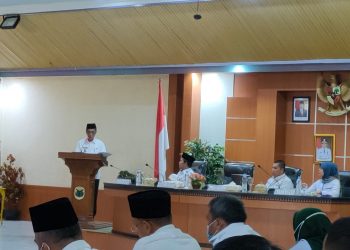 Wakil Bupati Batanghari Bakhtiar saat berikan sambutan(Poto Shely)