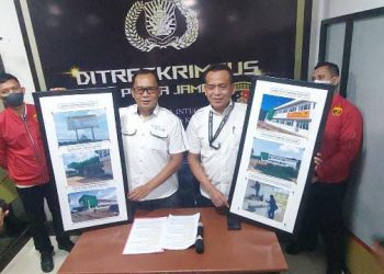 Ditreskrimsus Polda Jambi saat konferensi Pers(Poto ist)