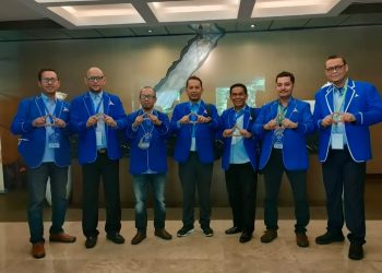 Ketua DPC Partai Demokrat  Kabupaten Batanghari dan Pengurus saat Rapimnas di Jakarta(Poto ist)