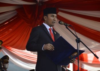 Ketua DPRD Provinsi Jambi Edi Purwanto, saat bacakan teks proklamasi(Poto ist G12)