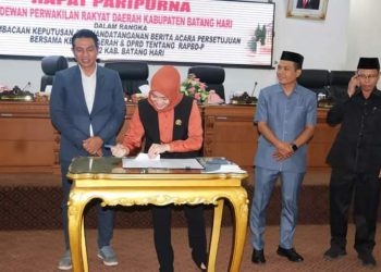 Penanda tanganan nota kesepakatan pemerintah dan legislatif(Poto ist)