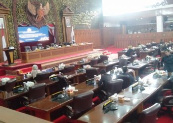 Gubernur Jambi Al Haris saat pukul beduk tanda Pembukaan MTQ(Poto ist G12)