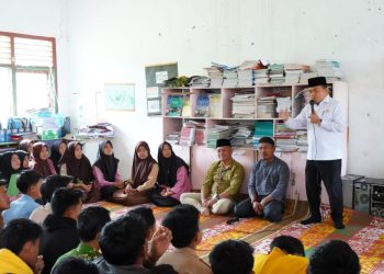 Gubernur Al Haris saat diskusi bersama siswa SMAN 9 Merangin(Poto ist )