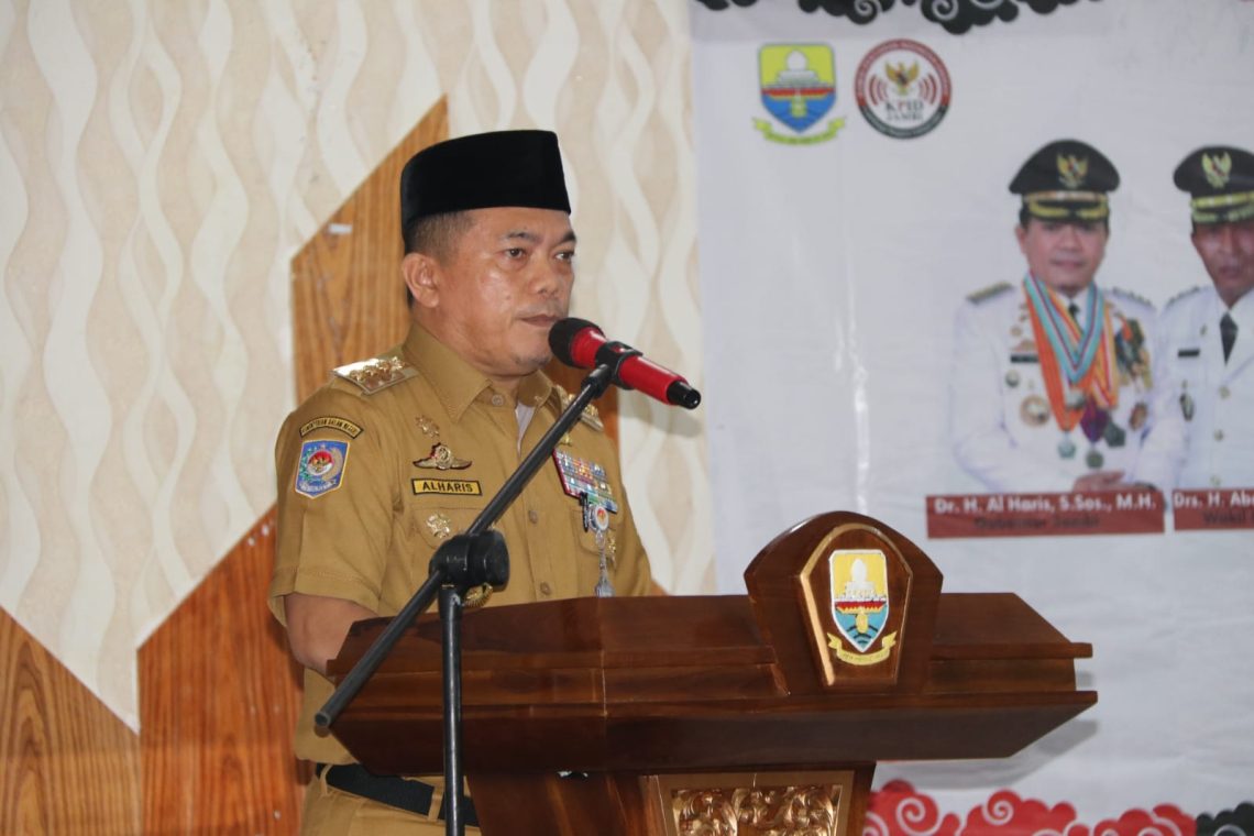 Gubernur Jambi Al Haris dalam sambutan RAKORDA KPID(Poto G12)