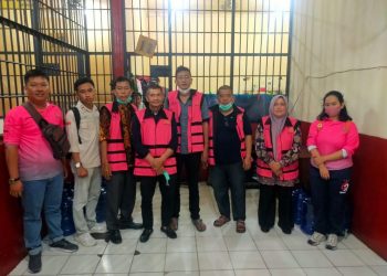 Lima tersangka saat dilakukan penahan di Rutan Polda Jambi( Poto ist G12)