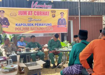 Jum'at Curhat bersama Kapolsek Pemayung(Poto Supri)