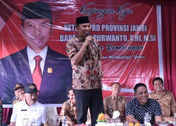 Ketua DPRD Provinsi Jambi Edi Purwanto dalam saat Kunker di Kecamatan Mandi Angin(poto hms