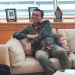 Bupati Batang Hari saat berbincang dengan pejabat Kemendikbudristek