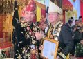 Datuk Paduko Andiko Putro Jayo Siasah Alam, Edi Purwanto saat menghadiri pemberian gelar adat oleh LAM Jambi. (Gambar: Humas DPRD Provinsi Jambi)