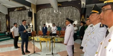 Bupati Batang Hari saat ambil sumpah jabatan(poto-G12-ant)